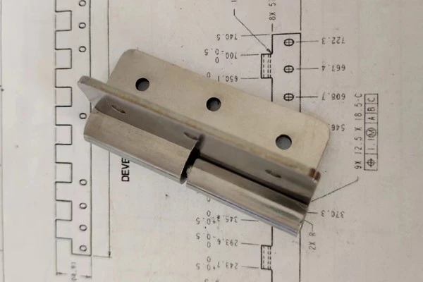 Electrophoretic Hinges For Furniture